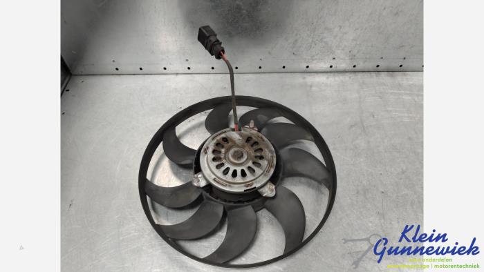 Używane Silnik wentylatora Volkswagen Touran Cena € 40,00 Procedura marży oferowane przez Klein Gunnewiek Autodemontage & Motorentechniek