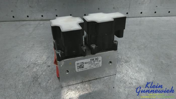 Usagé Valve d'expansion clim Volkswagen ID.3 Prix € 143,00 Règlement à la marge proposé par Klein Gunnewiek Autodemontage & Motorentechniek