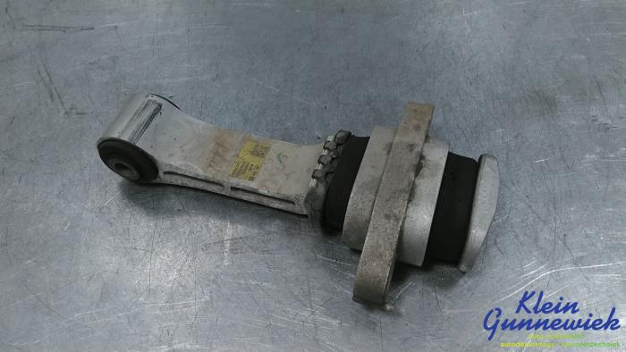 Used Engine mount Kia Sportage Price € 42,00 Margin scheme offered by Klein Gunnewiek Autodemontage & Motorentechniek