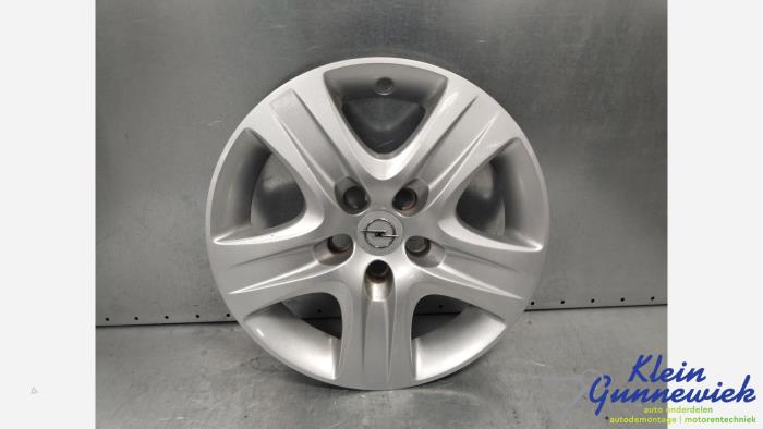 Używane Kolpak Opel Astra Cena € 20,00 Procedura marży oferowane przez Klein Gunnewiek Autodemontage & Motorentechniek