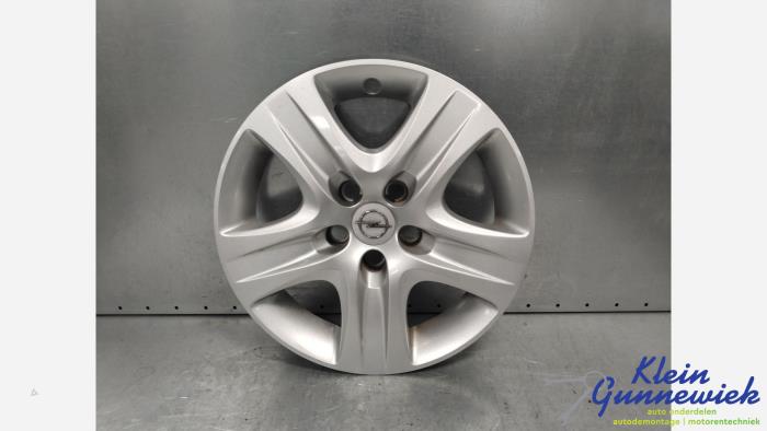 Używane Kolpak Opel Astra Cena € 20,00 Procedura marży oferowane przez Klein Gunnewiek Autodemontage & Motorentechniek