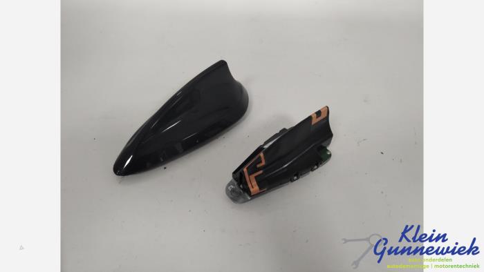 Używane Antena GPS BMW 7-Serie Cena € 34,00 Procedura marży oferowane przez Klein Gunnewiek Autodemontage & Motorentechniek