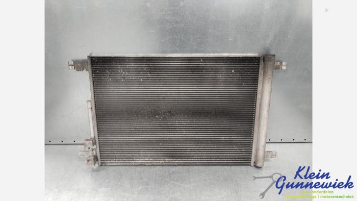 Usagé Condenseur de climatisation Skoda Octavia Prix € 76,00 Règlement à la marge proposé par Klein Gunnewiek Autodemontage & Motorentechniek