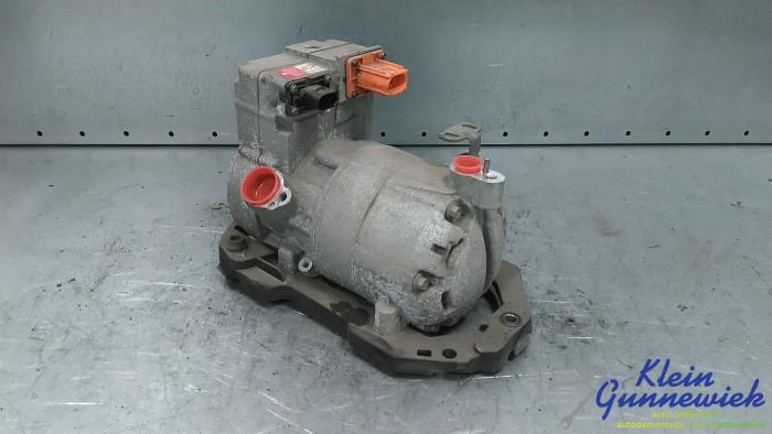 Used Air conditioning pump Volkswagen ID.4 Price € 185,00 Margin scheme offered by Klein Gunnewiek Autodemontage & Motorentechniek