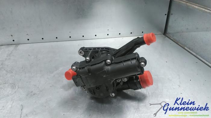 Gebrauchte Thermostatgehäuse Kia Sportage Preis € 98,00 Margenregelung angeboten von Klein Gunnewiek Autodemontage & Motorentechniek