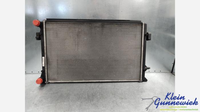 Usagé Radiateur Volkswagen Golf Prix € 30,00 Règlement à la marge proposé par Klein Gunnewiek Autodemontage & Motorentechniek