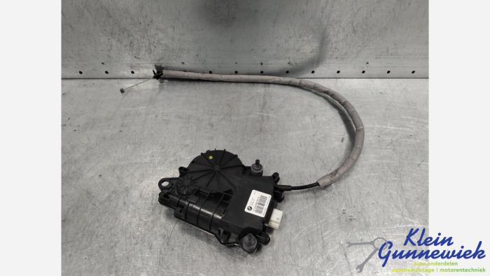 Moteur d’ouverture de coffre