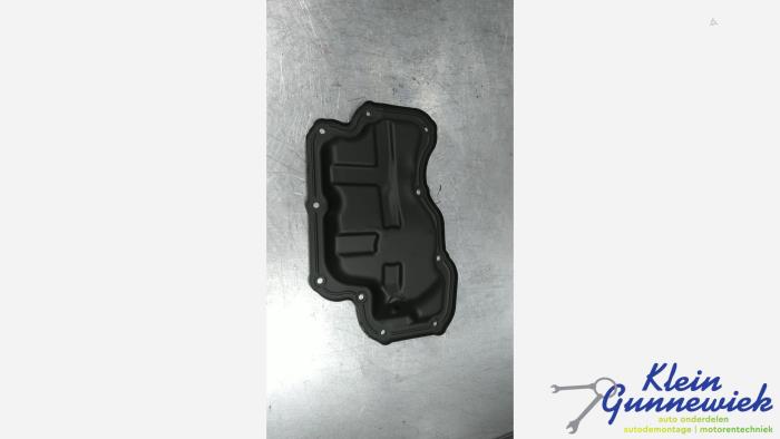Usagé Couvercle carter Renault Clio Prix € 25,00 Règlement à la marge proposé par Klein Gunnewiek Autodemontage & Motorentechniek