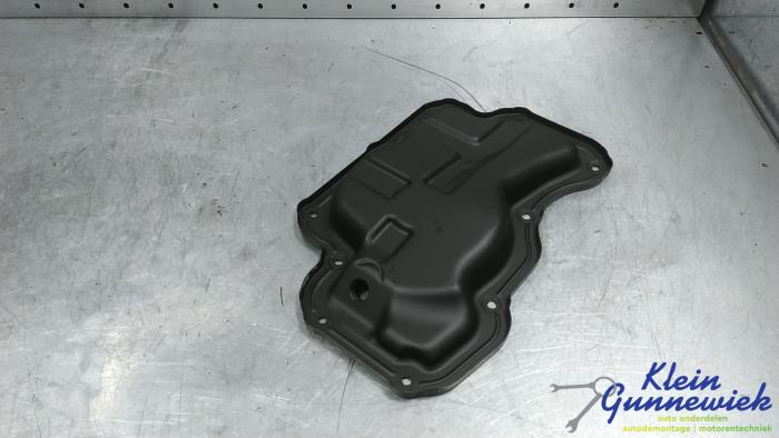 Usagé Couvercle carter Renault Clio Prix € 25,00 Règlement à la marge proposé par Klein Gunnewiek Autodemontage & Motorentechniek