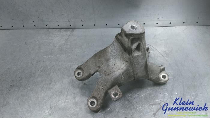 Used Engine mount Audi A4 Price € 25,00 Margin scheme offered by Klein Gunnewiek Autodemontage & Motorentechniek