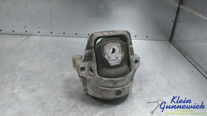 Used Engine mount Audi A4 Price € 35,00 Margin scheme offered by Klein Gunnewiek Autodemontage & Motorentechniek