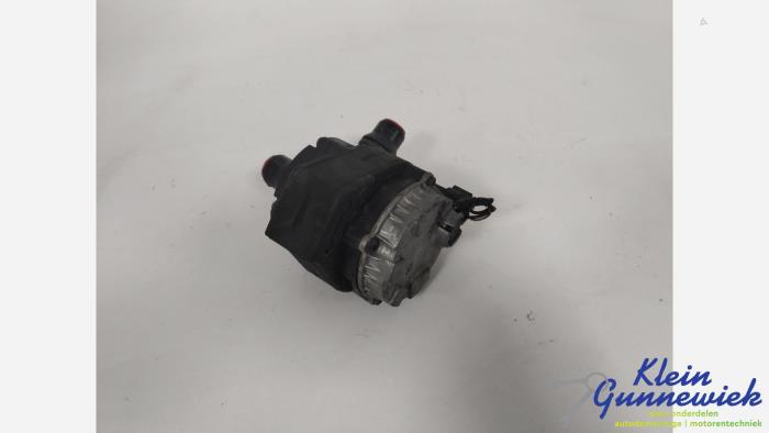 Begagnade Vattenpump BMW 3-Serie Pris € 62,00 Marginaltabell erbjuds av Klein Gunnewiek Autodemontage & Motorentechniek