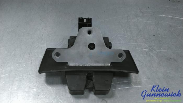Tailgate lock mechanism Volvo V60 - 31440240