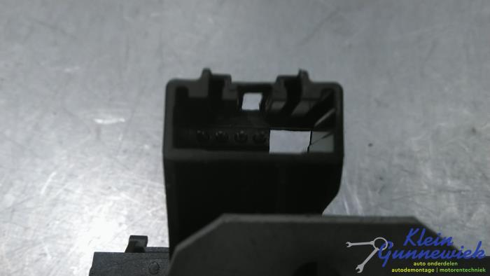 Tailgate lock mechanism Volvo V60 - 31440240
