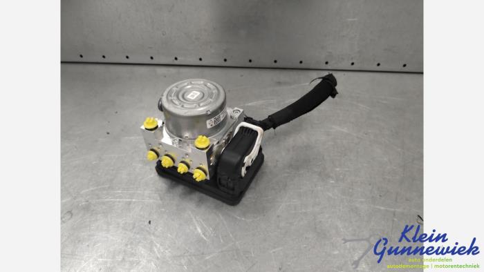 Usagé Bloc ABS Opel Corsa Prix € 295,00 Règlement à la marge proposé par Klein Gunnewiek Autodemontage & Motorentechniek