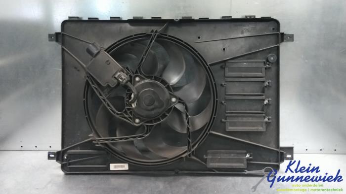 Używane Silnik wentylatora Volvo V60 Cena € 125,00 Procedura marży oferowane przez Klein Gunnewiek Autodemontage & Motorentechniek