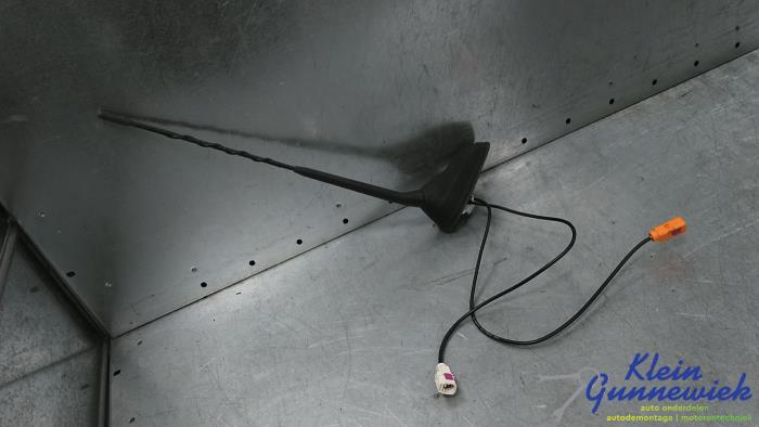 Używane Antena GPS Opel Corsa Cena € 29,00 Procedura marży oferowane przez Klein Gunnewiek Autodemontage & Motorentechniek
