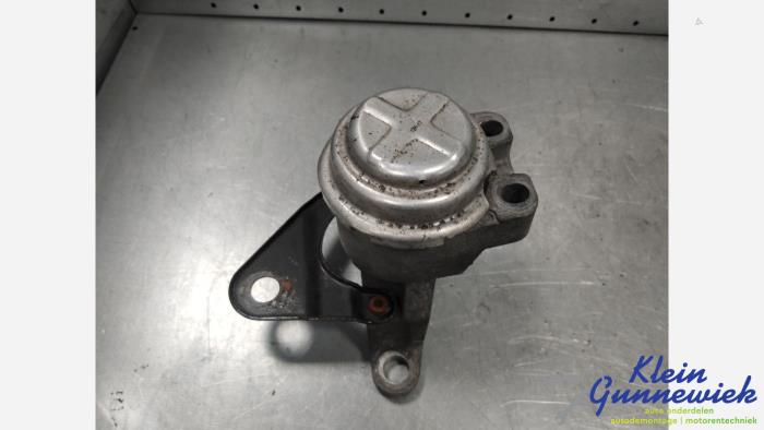 Used Engine mount Volvo V60 Price € 30,00 Margin scheme offered by Klein Gunnewiek Autodemontage & Motorentechniek