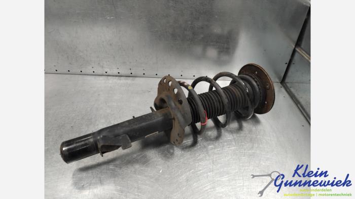 Shock absorber with coil spring