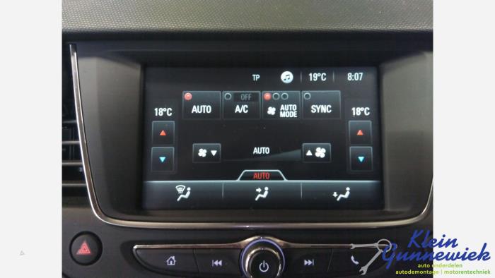 Używane System nawigacji Opel Crossland X Cena € 131,00 Procedura marży oferowane przez Klein Gunnewiek Autodemontage & Motorentechniek