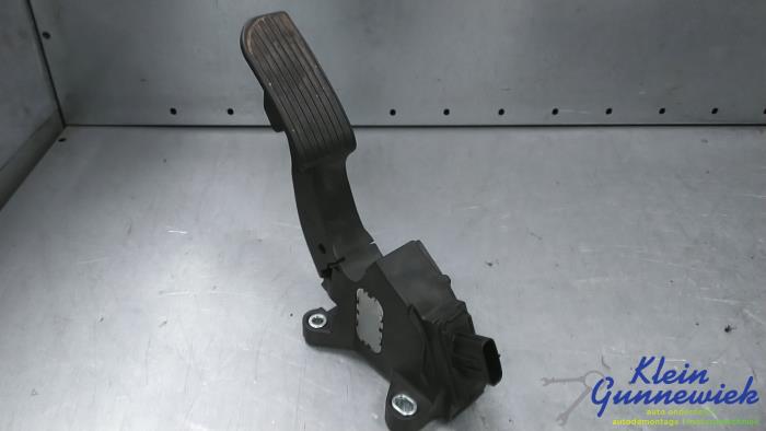 Begagnade Gaspedalsensor Peugeot 108 Pris € 30,00 Marginaltabell erbjuds av Klein Gunnewiek Autodemontage & Motorentechniek