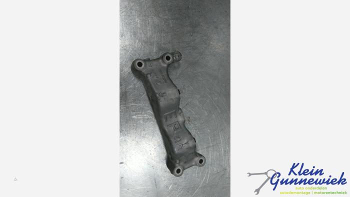Used Engine mount Peugeot 5008 Price € 20,00 Margin scheme offered by Klein Gunnewiek Autodemontage & Motorentechniek