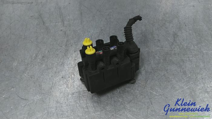 Gebrauchte Ventilblock hydraulisch Audi SQ5 Preis € 165,00 Margenregelung angeboten von Klein Gunnewiek Autodemontage & Motorentechniek