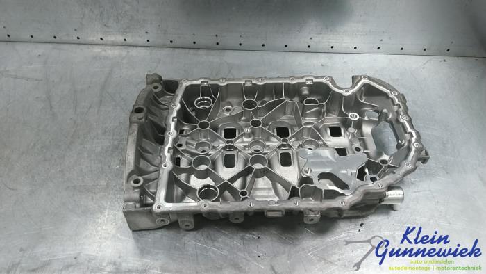 Used Sump Volkswagen Passat Price € 114,00 Margin scheme offered by Klein Gunnewiek Autodemontage & Motorentechniek