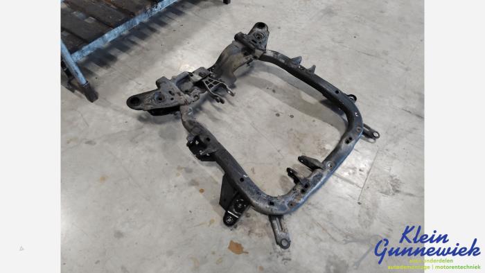 Begagnade Underram Opel Meriva Pris € 126,00 Marginaltabell erbjuds av Klein Gunnewiek Autodemontage & Motorentechniek