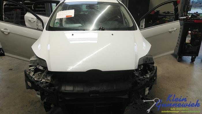Używane Maska Ford Focus Cena € 245,00 Procedura marży oferowane przez Klein Gunnewiek Autodemontage & Motorentechniek