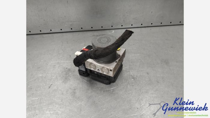Begagnade ABS-pump Opel Astra Pris € 64,00 Marginaltabell erbjuds av Klein Gunnewiek Autodemontage & Motorentechniek