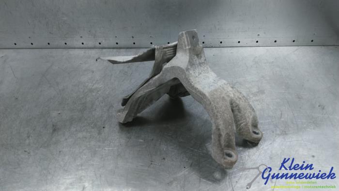 Usagé Support moteur Seat Exeo Prix € 25,00 Règlement à la marge proposé par Klein Gunnewiek Autodemontage & Motorentechniek