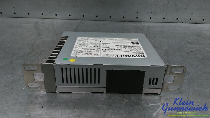Usagé Système navigation Renault Megane Prix € 195,00 Règlement à la marge proposé par Klein Gunnewiek Autodemontage & Motorentechniek
