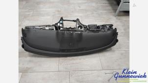 Panel z Mercedes C-Klasse 2021
