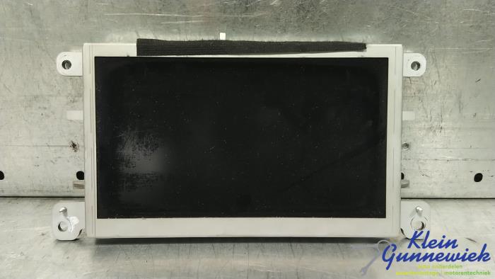 Begagnade Innerdisplay Audi A4 Pris € 162,00 Marginaltabell erbjuds av Klein Gunnewiek Autodemontage & Motorentechniek