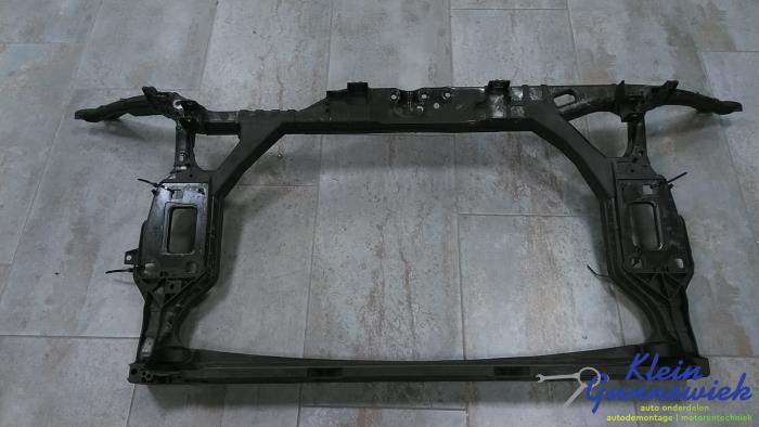 Używane Panel przedni Audi A4 Cena € 145,00 Procedura marży oferowane przez Klein Gunnewiek Autodemontage & Motorentechniek