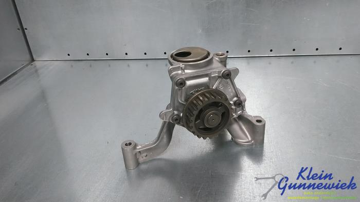 Używane Pompa oleju Ford Focus Cena € 102,00 Procedura marży oferowane przez Klein Gunnewiek Autodemontage & Motorentechniek