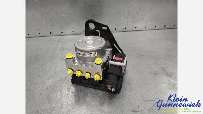 Begagnade ABS-pump Volkswagen Caddy Pris € 391,00 Marginaltabell erbjuds av Klein Gunnewiek Autodemontage & Motorentechniek