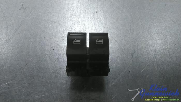 Usados Interruptor combinado de ventanillas Volkswagen Polo Precio € 15,00 Norma de margen ofrecido por Klein Gunnewiek Autodemontage & Motorentechniek