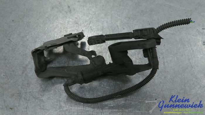 Begagnade Sensor (övriga) Opel Corsa Pris € 35,00 Marginaltabell erbjuds av Klein Gunnewiek Autodemontage & Motorentechniek