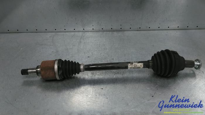 Gebrauchte Antriebswelle links vorne Volkswagen Polo Preis € 65,00 Margenregelung angeboten von Klein Gunnewiek Autodemontage & Motorentechniek