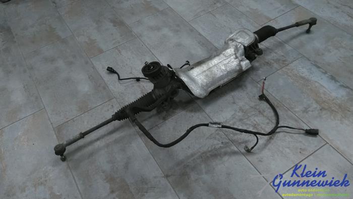 Begagnade Styrbox Volkswagen Golf Pris € 91,00 Marginaltabell erbjuds av Klein Gunnewiek Autodemontage & Motorentechniek