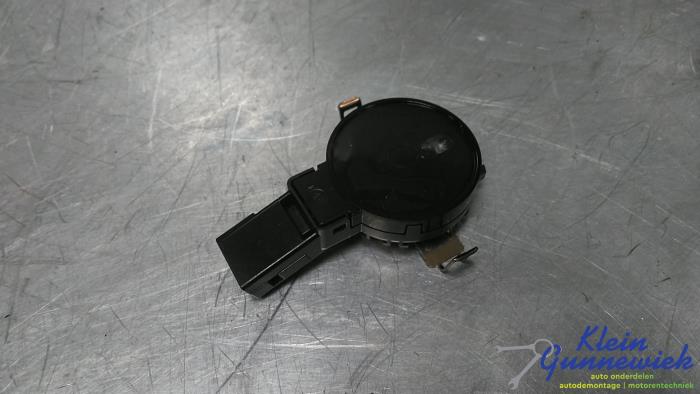 Begagnade Regnsensor Opel Corsa Pris € 35,00 Marginaltabell erbjuds av Klein Gunnewiek Autodemontage & Motorentechniek