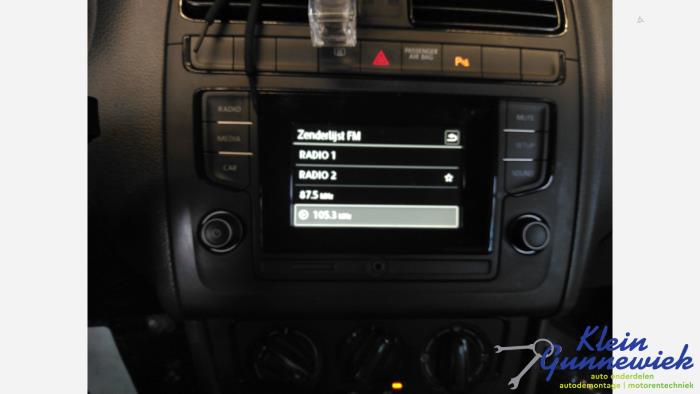 Gebrauchte Radio Volkswagen Polo Preis € 260,00 Margenregelung angeboten von Klein Gunnewiek Autodemontage & Motorentechniek