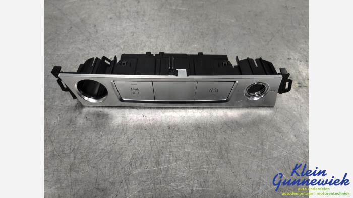 Gebrauchte Schalter Audi E-Tron Preis € 31,00 Margenregelung angeboten von Klein Gunnewiek Autodemontage & Motorentechniek