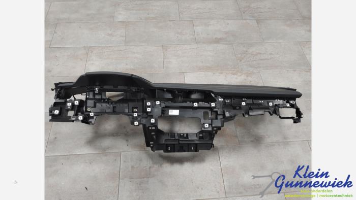 Używane Panel Audi E-Tron Cena € 667,00 Procedura marży oferowane przez Klein Gunnewiek Autodemontage & Motorentechniek