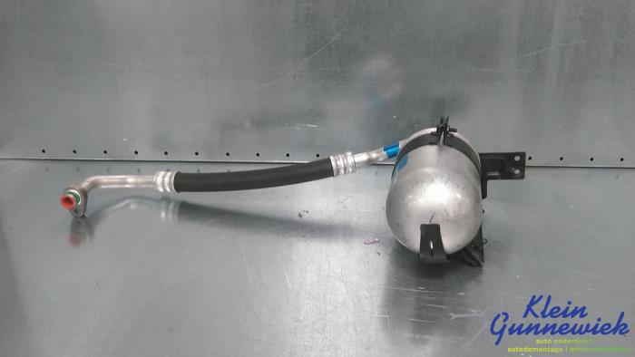 Usagé Déshydrateur clim Hyundai Ioniq Prix € 150,00 Règlement à la marge proposé par Klein Gunnewiek Autodemontage & Motorentechniek