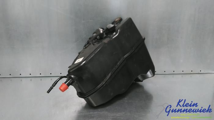 Gebrauchte Adblue Tank BMW 5-Serie Preis € 157,00 Margenregelung angeboten von Klein Gunnewiek Autodemontage & Motorentechniek