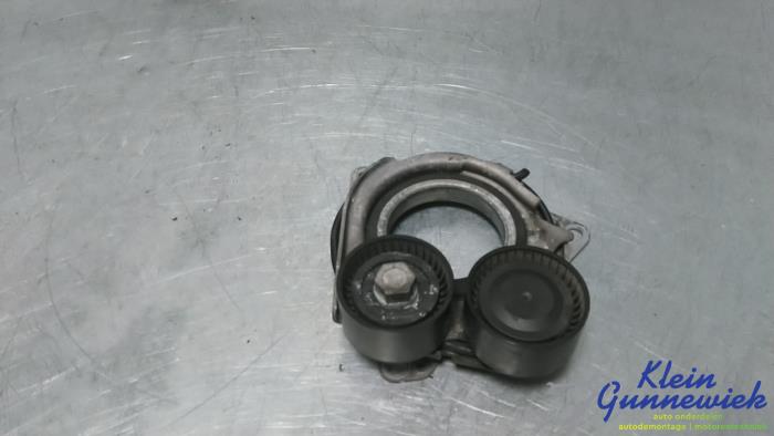 Usados Rodillo tensor correa múltiple BMW 5-Serie Precio € 55,00 Norma de margen ofrecido por Klein Gunnewiek Autodemontage & Motorentechniek