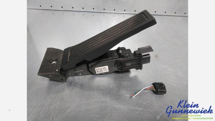 Begagnade Gaspedalsensor Hyundai Tucson Pris € 40,00 Marginaltabell erbjuds av Klein Gunnewiek Autodemontage & Motorentechniek